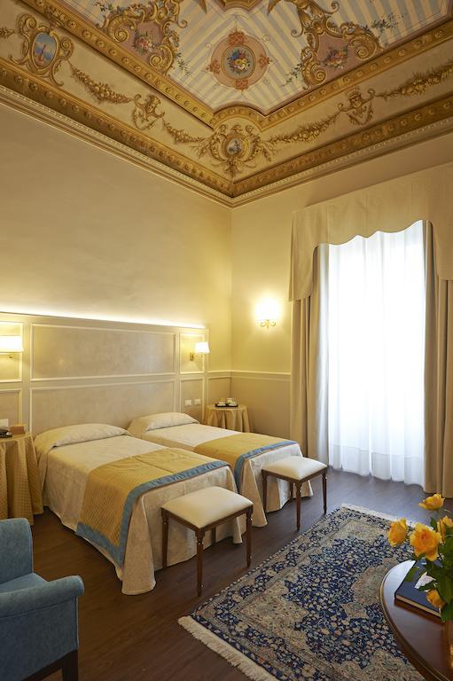Hotel Firenze Capitale Exterior foto